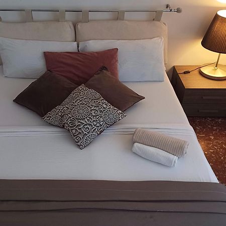 "Vacanze Romane" Stazione Tiburtina, Appartamento Tre Camere Da Letto 5 Posti Letto Exterior foto